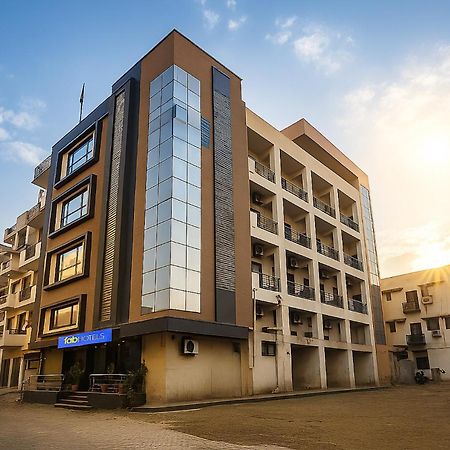 Fabhotel The Diamond Gáziábád Kültér fotó