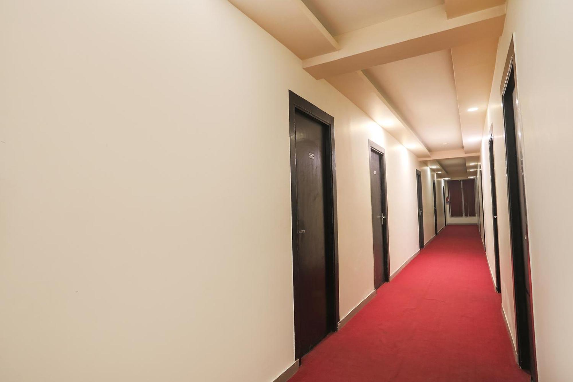 Fabhotel The Diamond Gáziábád Kültér fotó