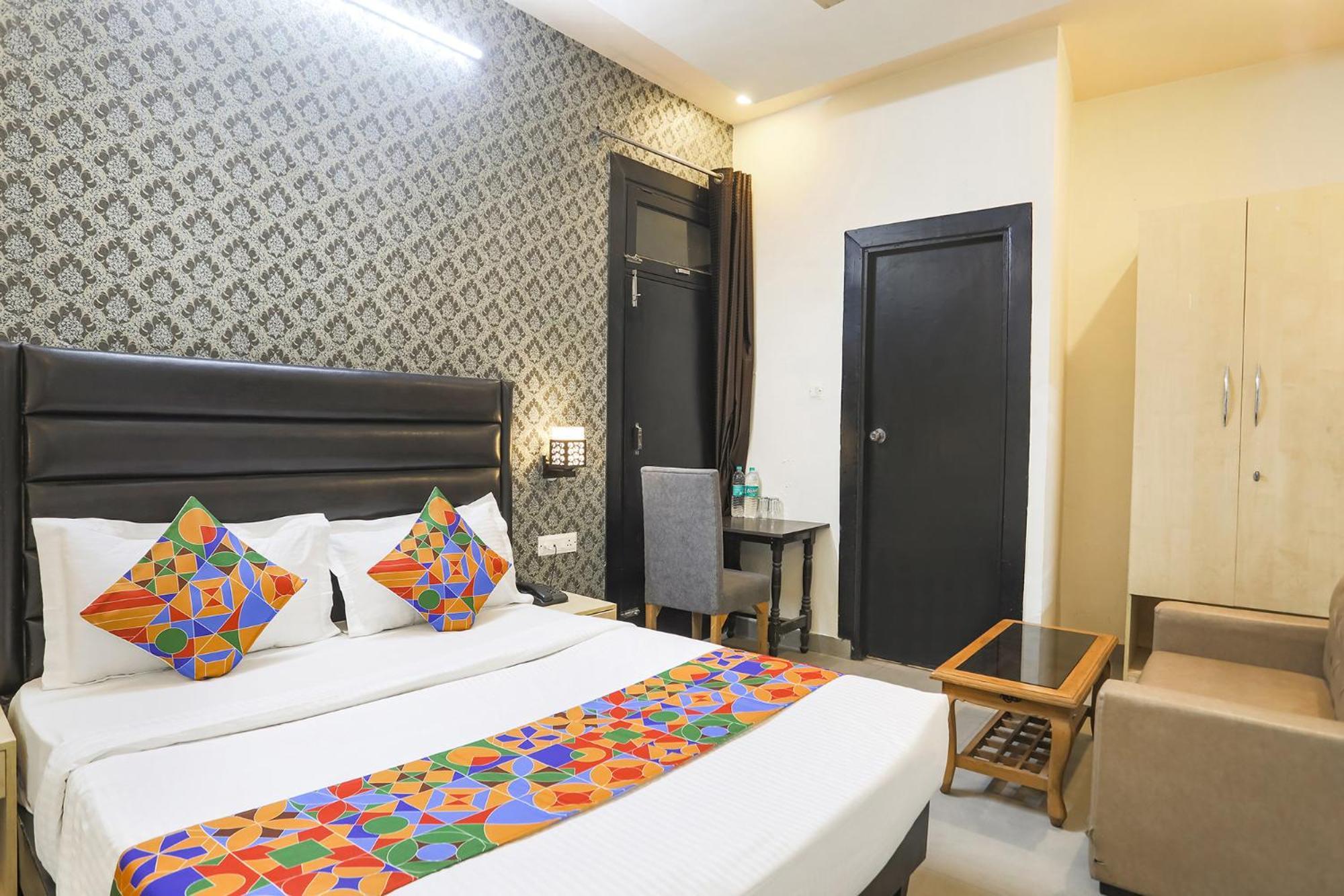 Fabhotel The Diamond Gáziábád Kültér fotó